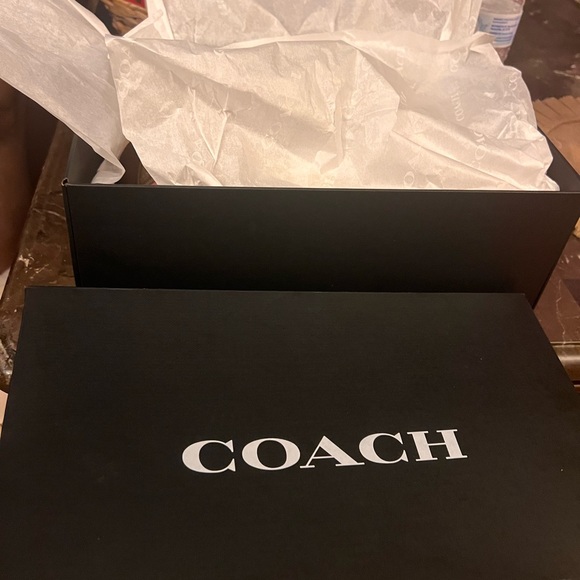 NEW COACH SHOES - Picture 3 of 4